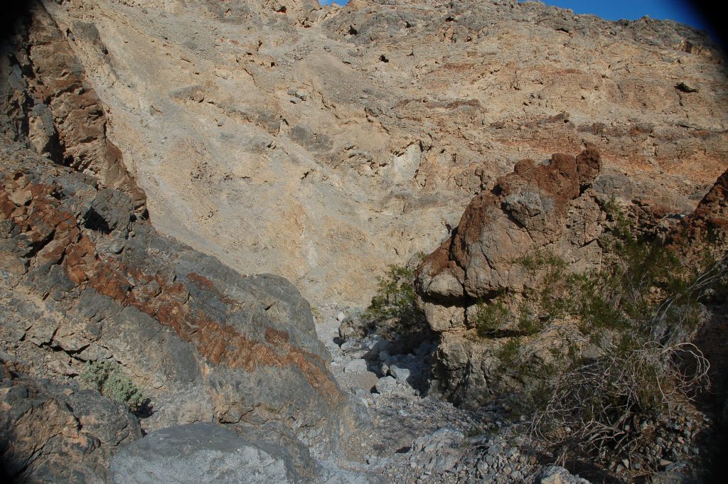 A nice variety of colors and texture on the canyon walls: